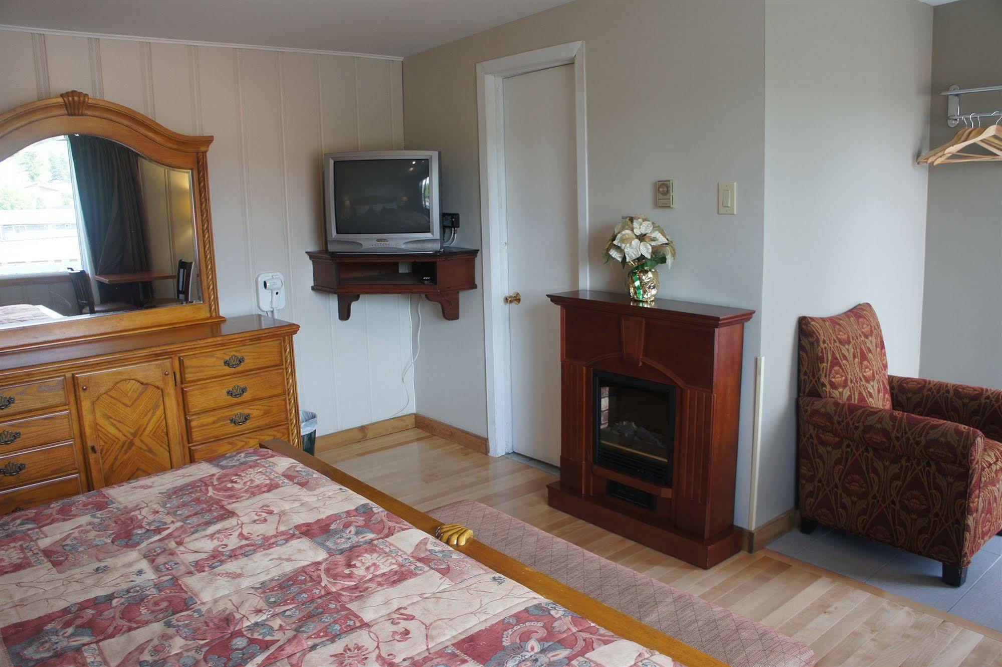 Motel Clair Mont Sainte-Agathe-des-Monts Eksteriør billede