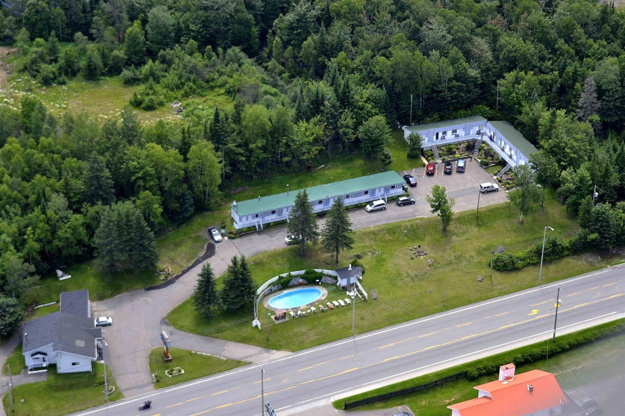 Motel Clair Mont Sainte-Agathe-des-Monts Eksteriør billede